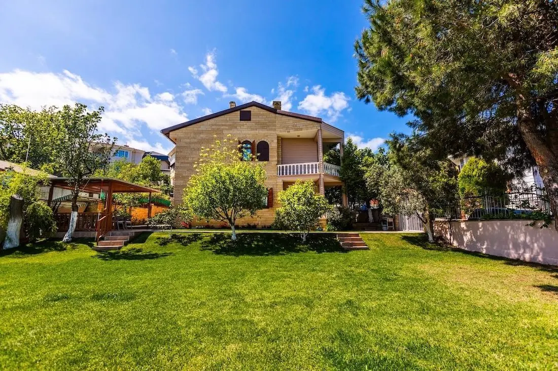 Villa in Sile